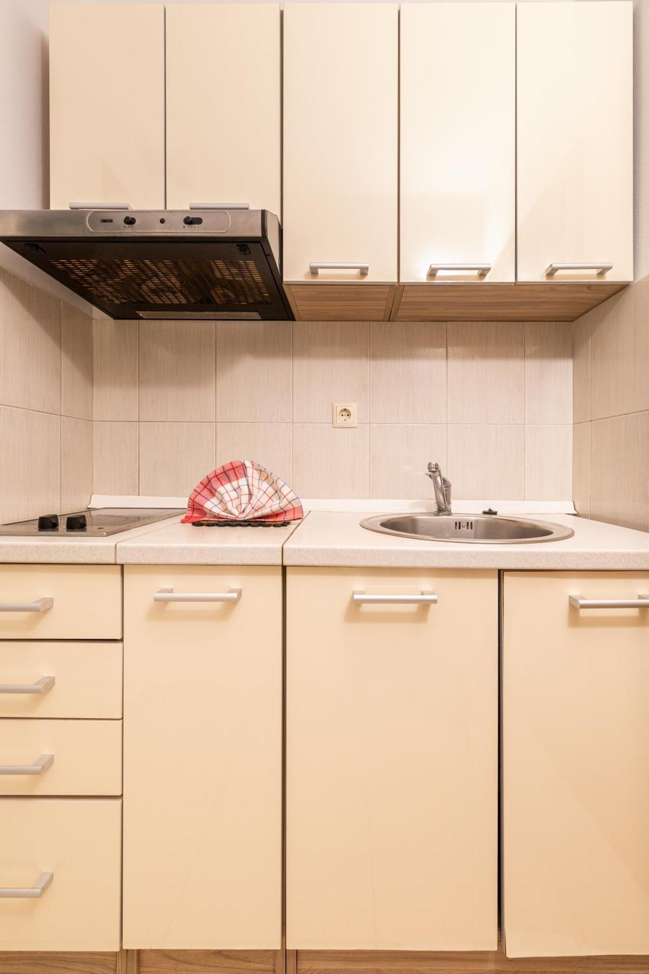 Apartmani Ruzica Zastražišće Eksteriør bilde